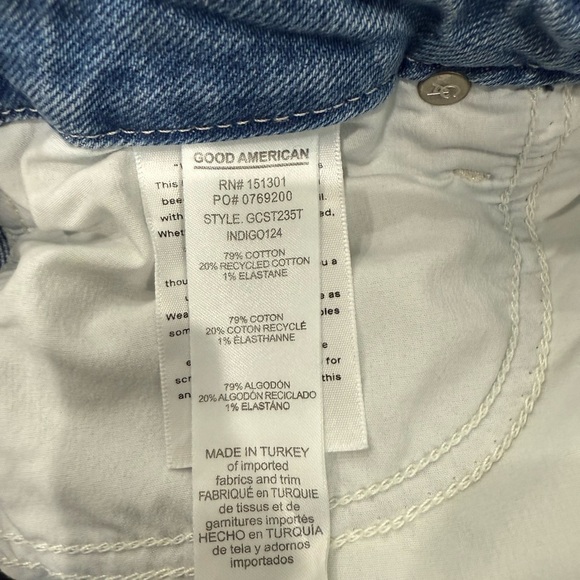 Good American Distressed Denim Jeans - Picture 6 of 6